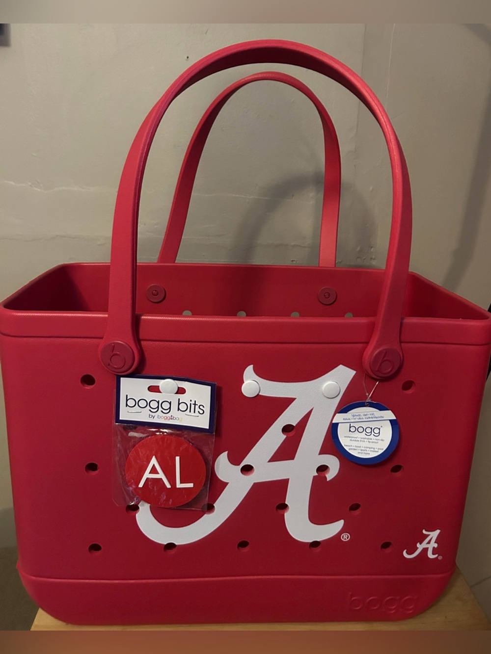 Bogg Bag 4PC! (Largst)official licensed Alabama, 2 pouches, 1 Bogg Bit AL NWT